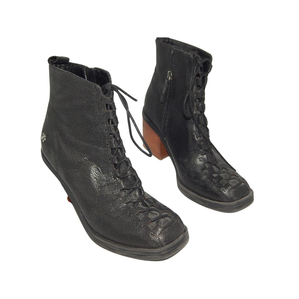 Kelsi Dagger Brooklyn Black Leather Lace Up Ankle Bootie Size 7.5